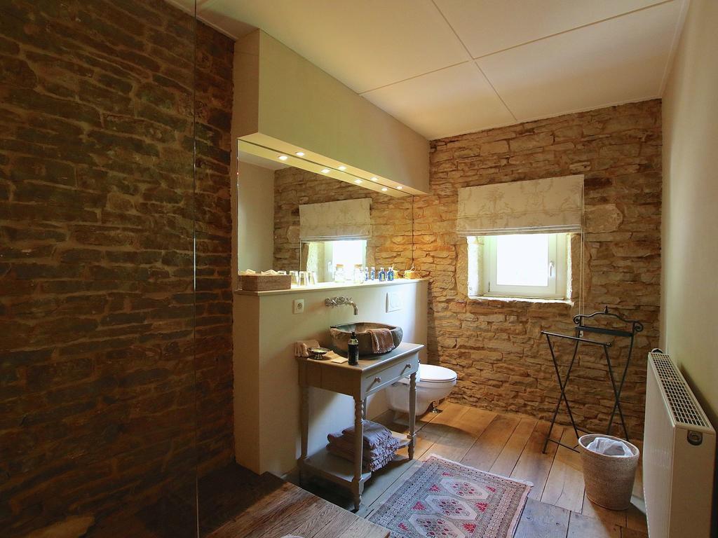 Unique Holiday Home In Virton With Jacuzzi Latour Exteriér fotografie